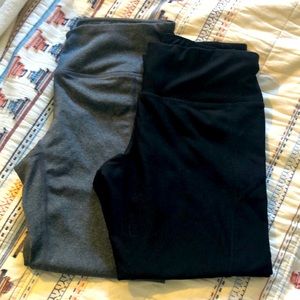 2 pairs workout Capri pants